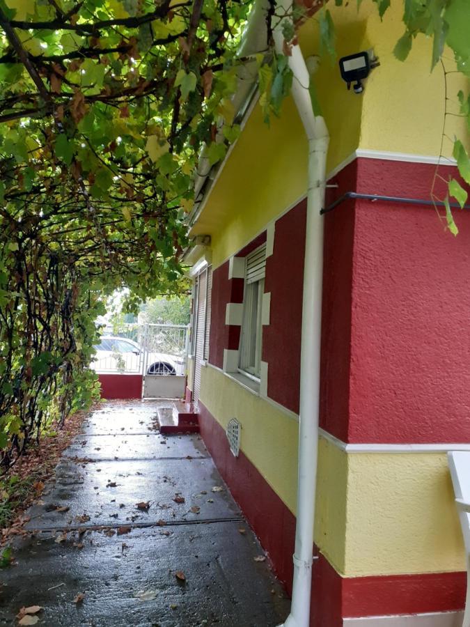 Kereki Retro Vendeghaz Apartment Kerekegyháza Exterior foto